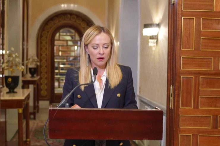 Giorgia Meloni: la sua maggioranza è andata sotto in commissione Bilancio al Senato