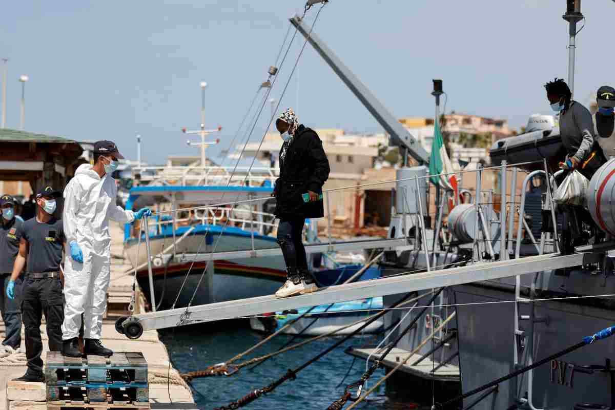 Nuovo Naufragio A Lampedusa, Tre Migranti Dispersi - 15giorni.it