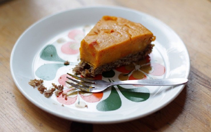 Una fetta di torta alla zucca